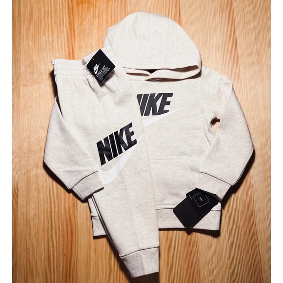 Nike Boys Pullover Joggers Set - Picture 6 of 9